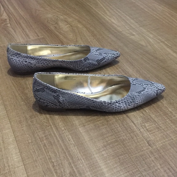 SEARS NWOT snakeskin pattern flats size 7 - Picture 4 of 9